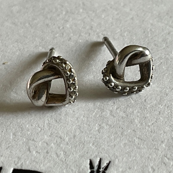 Pandora heart knotted earrings - Picture 3 of 5